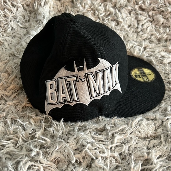 Batman New Era Hat Flat Brim 59Fifty Cap DC Comics Marvel Comics Size 7 1/4 - Picture 1 of 8